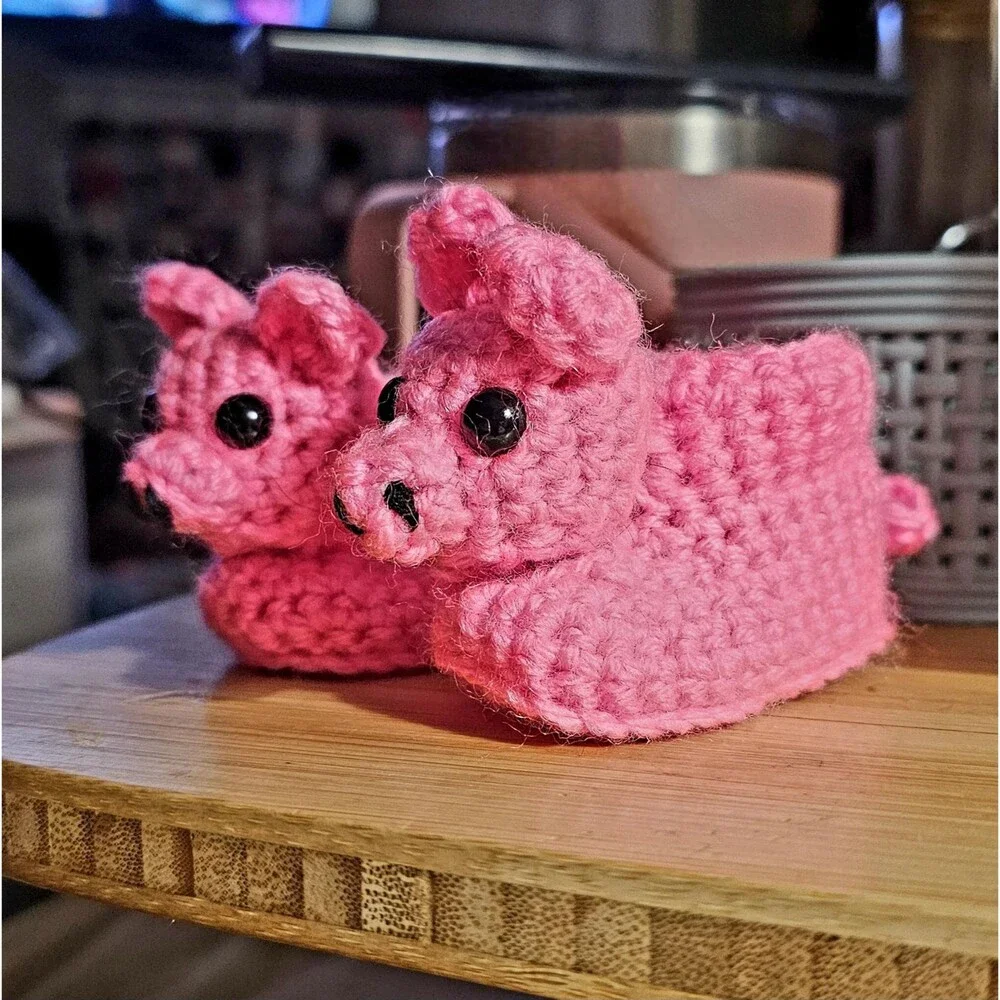 Crochet Pig Baby Booties: Pink Piglet Newborn Slippers (0-3 Months)